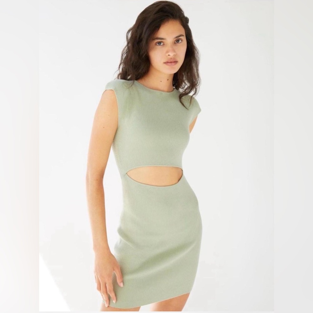 Aritzia Wilfred Free Cutout Sweater Dress